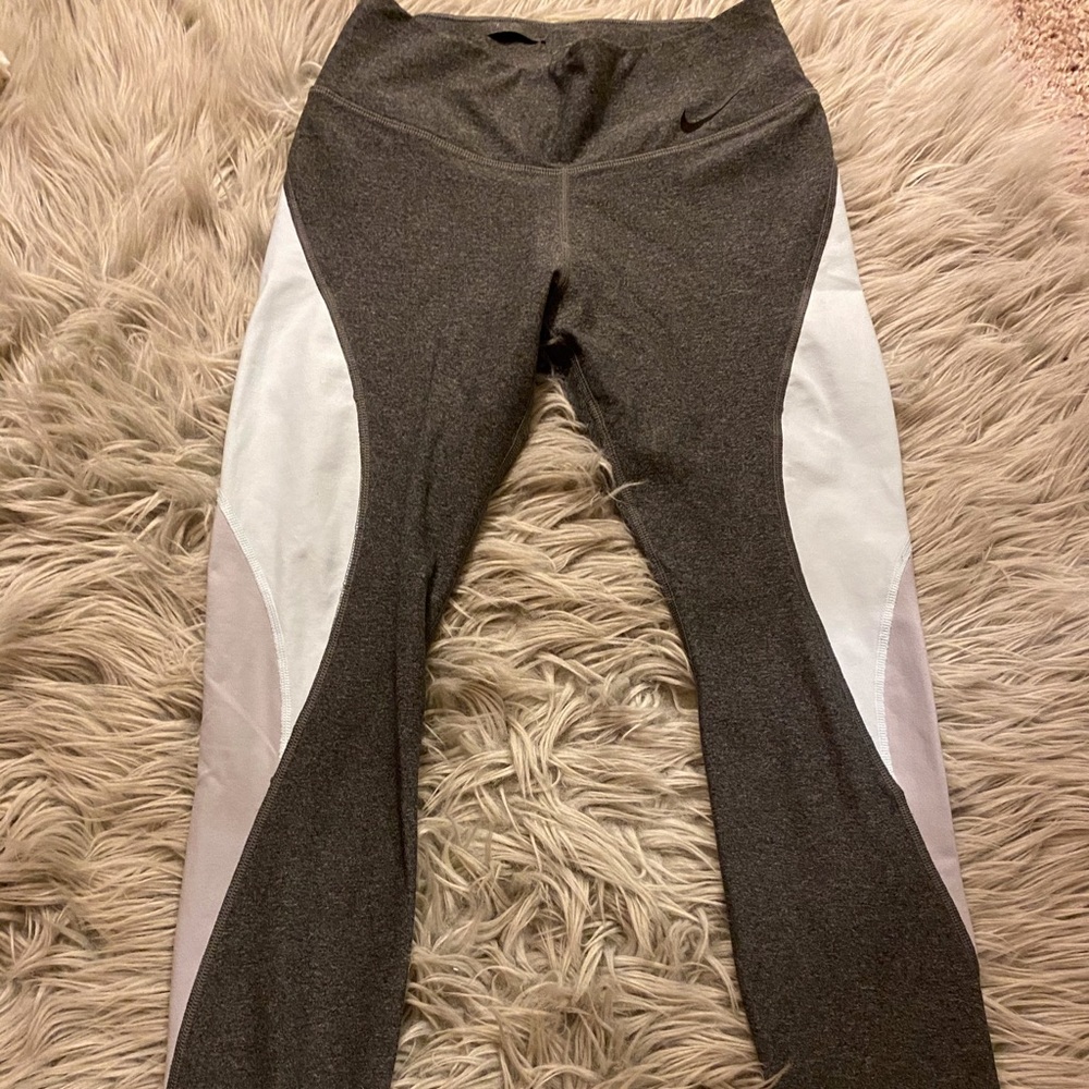 Nike leggings
